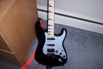 My New KB Custom Super-Strat 004.JPG