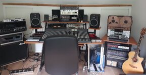 Gear straight-on.jpg