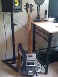 rickenbacker.JPG