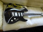 charvel4.jpg